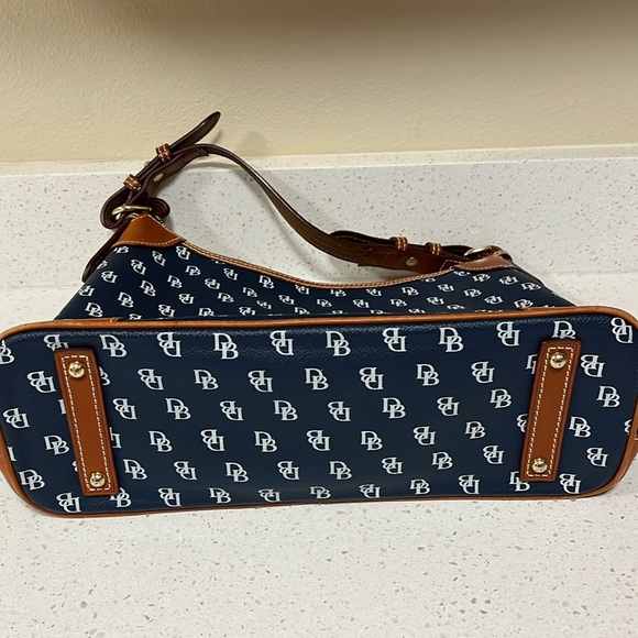 Dooney & Bourke Handbag - Picture 2 of 6